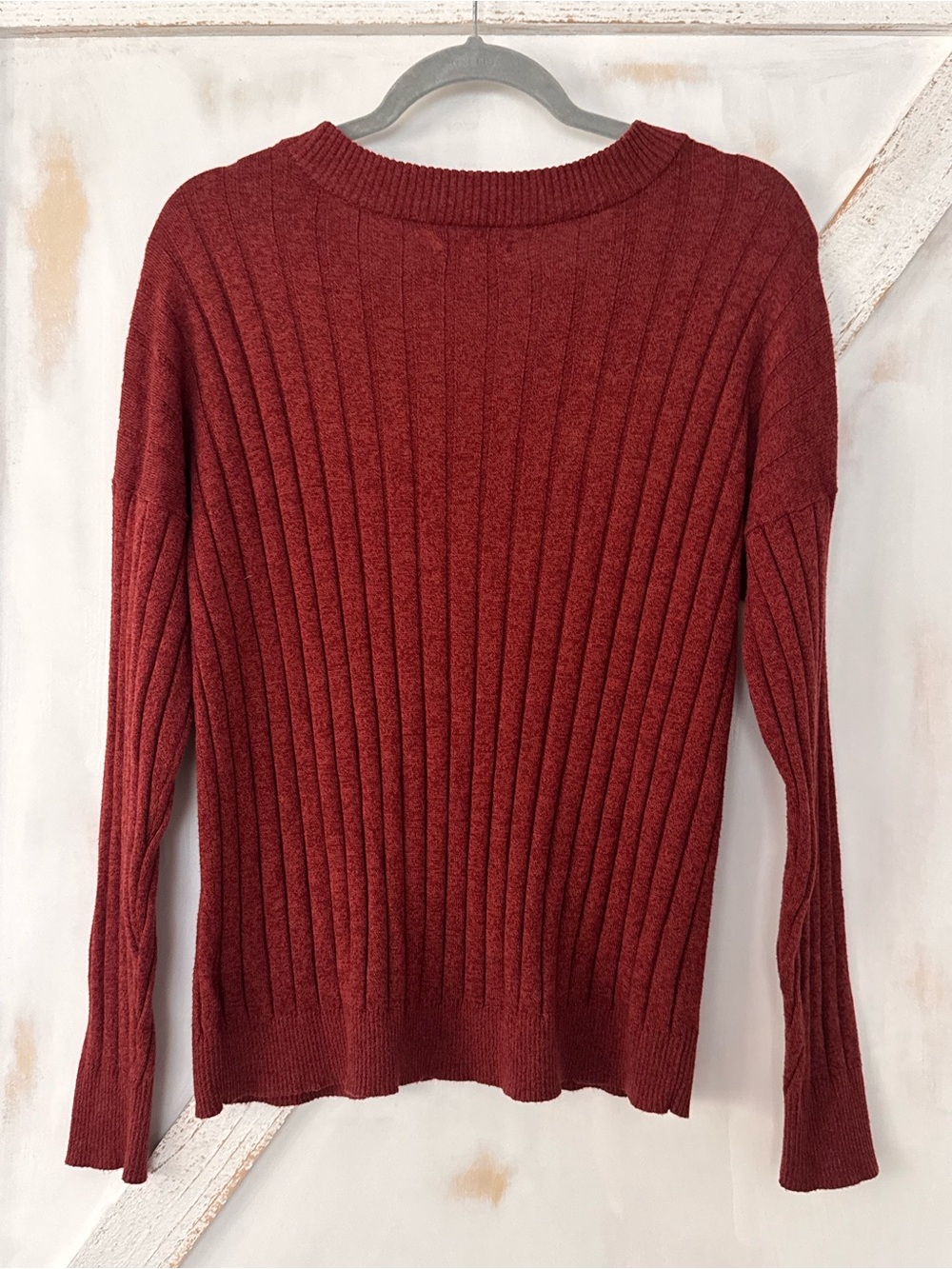American Eagle Cable Rib Button-Front Deep Rust Sweater - Picture 4 of 4